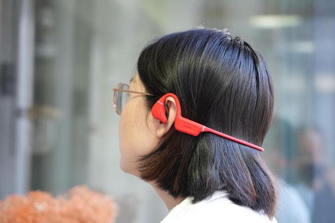 Get傅园慧同款体验更舒适、更安全、更健康的不入耳听音方式。(图2)
