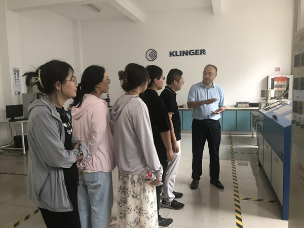 泰州姜堰：“科技小专家”走进企业送服务套餐(图3)