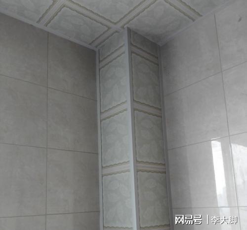 卫生间包下水管新材料这种做既能收纳又美观(图1)