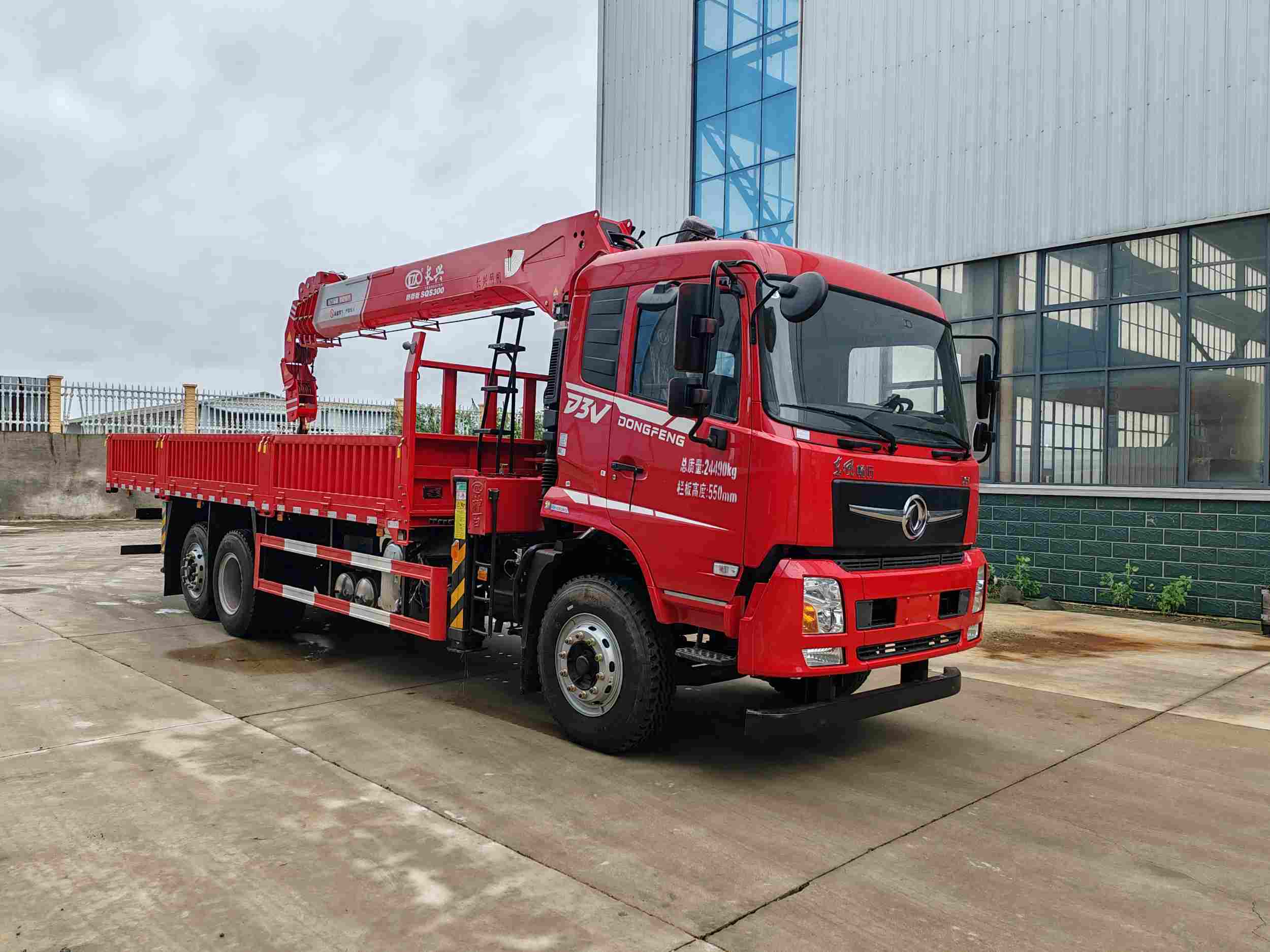 神百重工牌东风畅行D3V后双桥国六随车起重运输车(图2)