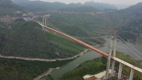 纳晴高速黔西南段土建部分建设接近尾声(图1)