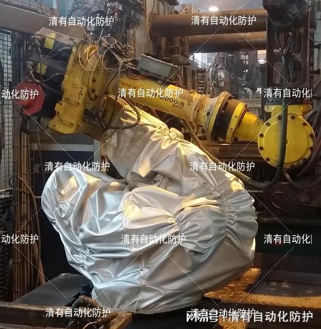 涂胶工业机器人防护服(图1)