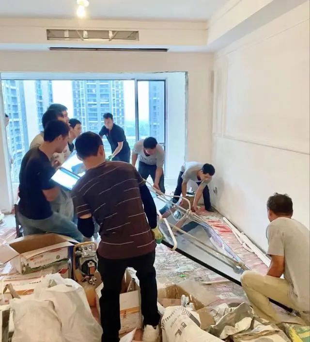 曾经花几万元安装如今却被抛弃：大玻璃落地窗为何跌落神坛？(图10)